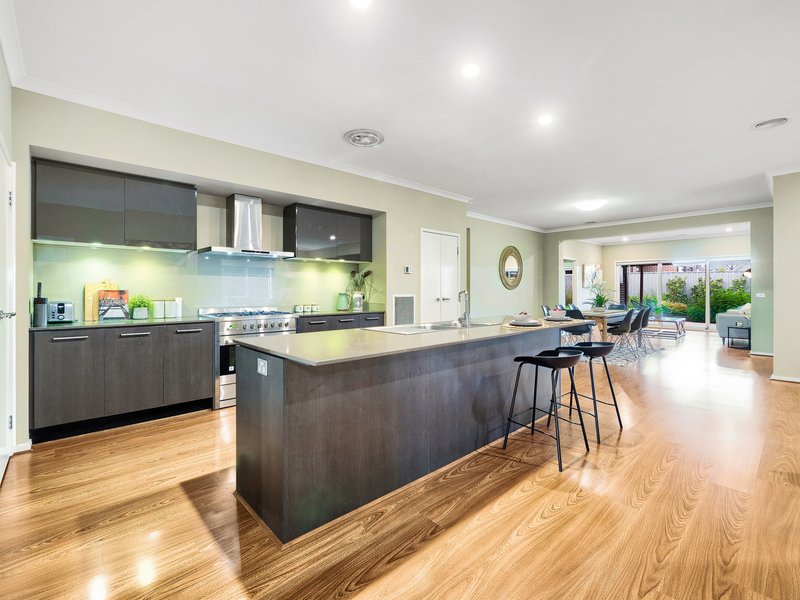 Photo - 4 Biscay Grove, Lyndhurst VIC 3975 - Image 6