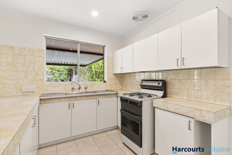 Photo - 4 Blackmore Avenue, Girrawheen WA 6064 - Image 11