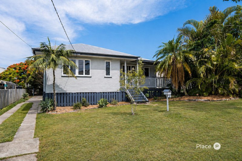 Photo - 4 Blackwood Avenue, Cannon Hill QLD 4170 - Image 1