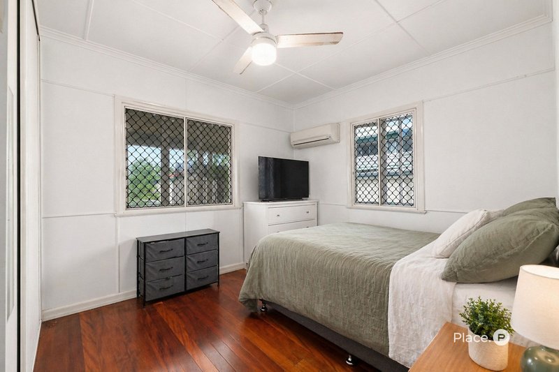 Photo - 4 Blackwood Avenue, Cannon Hill QLD 4170 - Image 7
