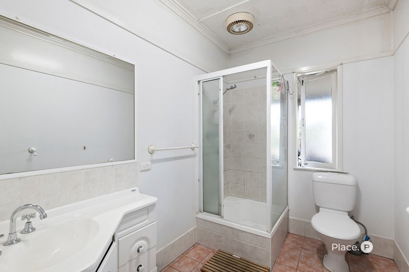 Photo - 4 Blackwood Avenue, Cannon Hill QLD 4170 - Image 9