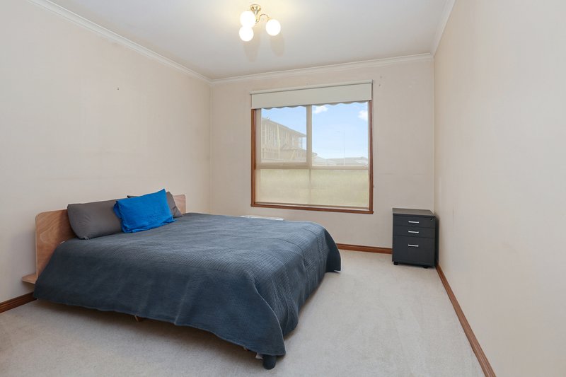 Photo - 4 Blackwood Road, Lara VIC 3212 - Image 7