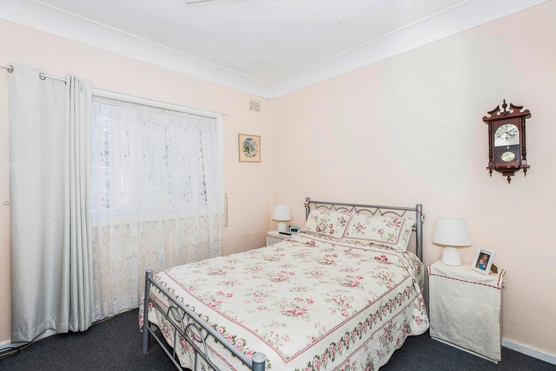 Photo - 4 Blair Street, Teralba NSW 2284 - Image 5