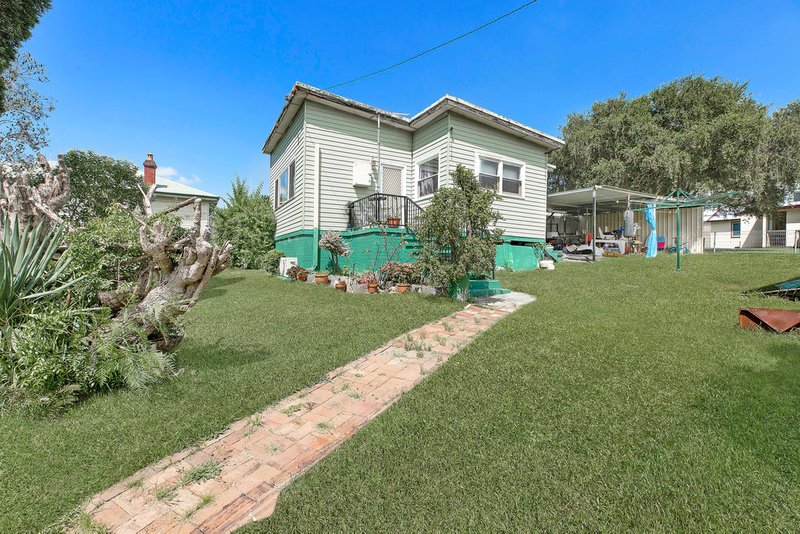 Photo - 4 Blair Street, Teralba NSW 2284 - Image 8