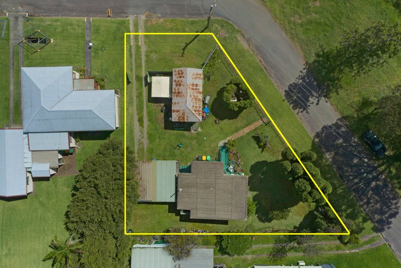 Photo - 4 Blair Street, Teralba NSW 2284 - Image 11