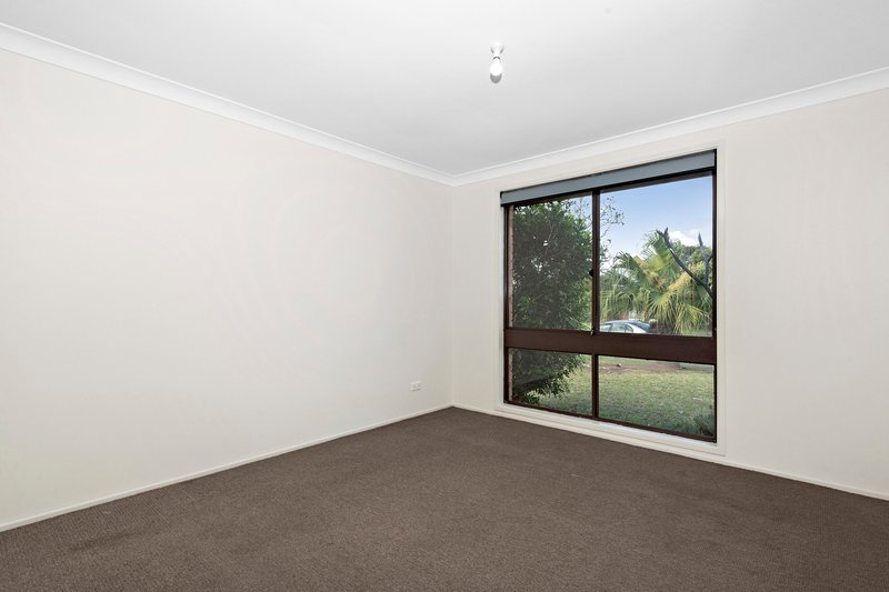 Photo - 4 Blamey Place, Doonside NSW 2767 - Image 5