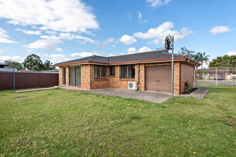 Photo - 4 Blamey Place, Doonside NSW 2767 - Image 6