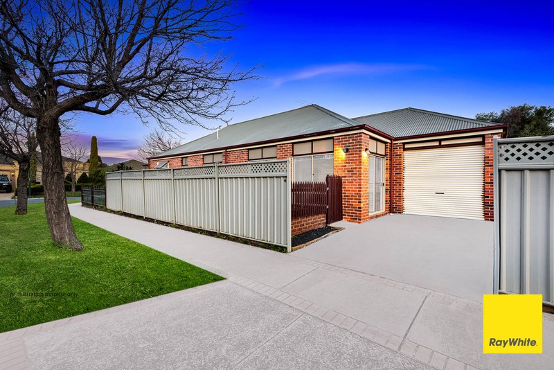 Photo - 4 Blenheim Way, Caroline Springs VIC 3023 - Image 3