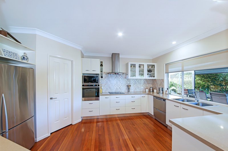 Photo - 4 Bloodwood Close, Mooloolah Valley QLD 4553 - Image 3