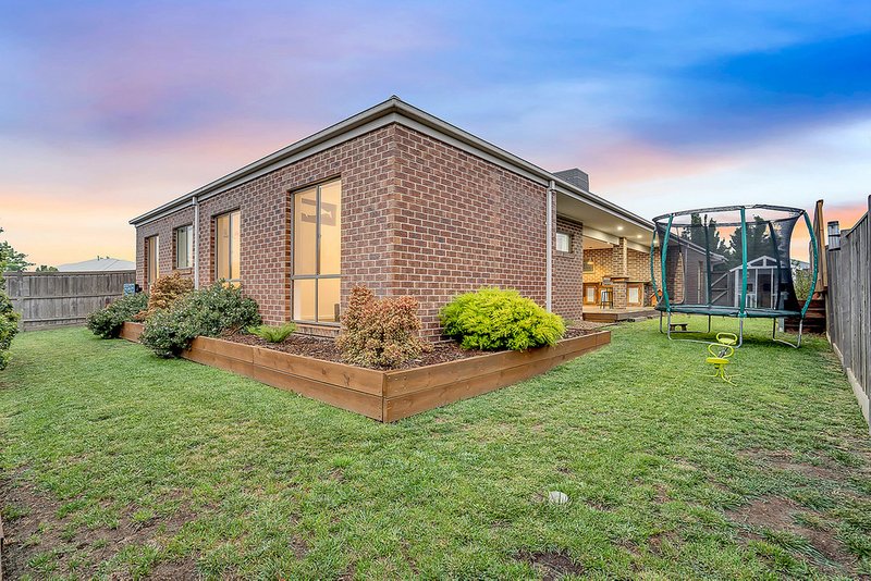 Photo - 4 Blossom Way, Beveridge VIC 3753 - Image 22