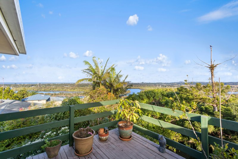 4 Blue Haze Crescent, Banora Point NSW 2486