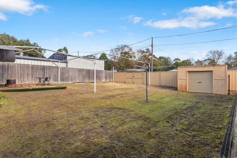 Photo - 4 Bluegum Drive, Badger Creek VIC 3777 - Image 11