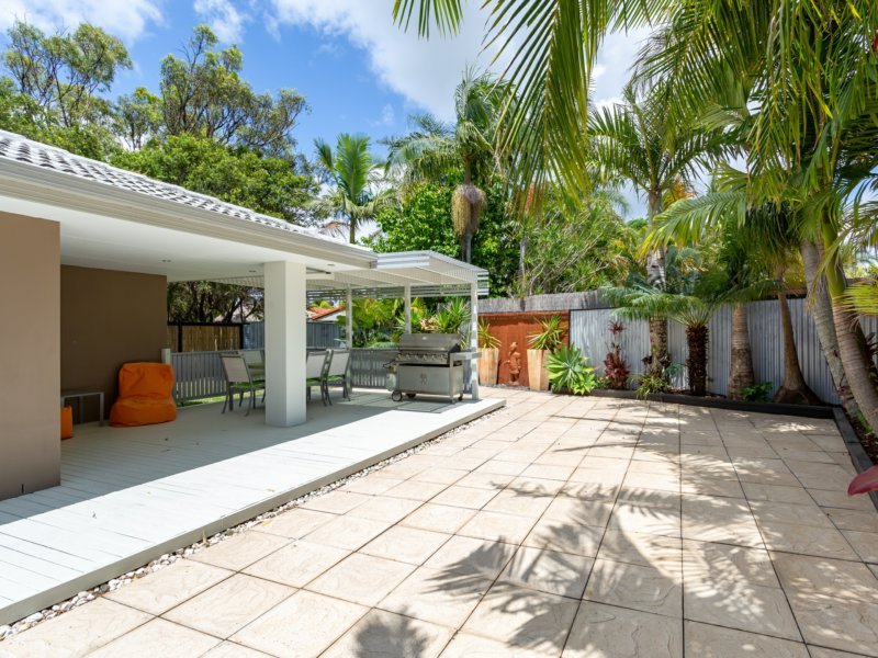 Photo - 4 Bluemoon Close, Burleigh Waters QLD 4220 - Image 5