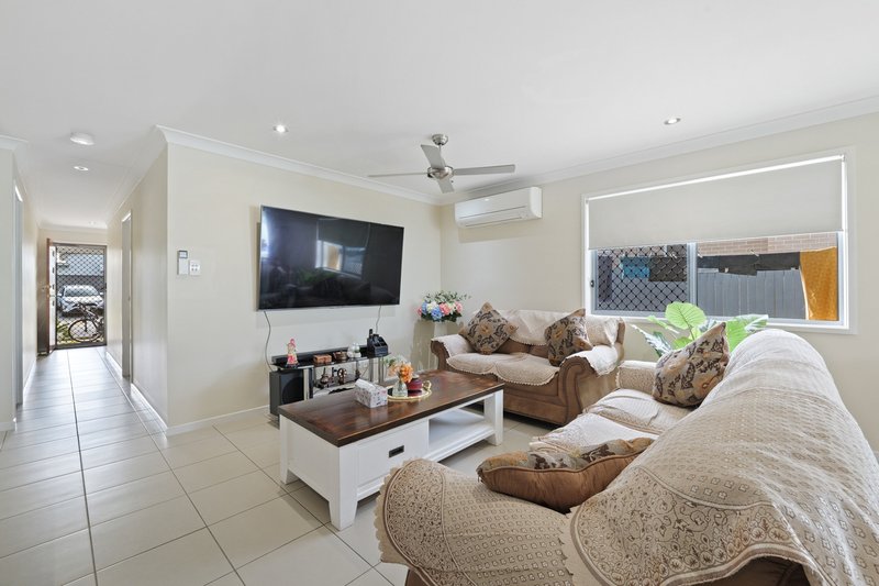 Photo - 4 Blush Street, Caloundra West QLD 4551 - Image 4
