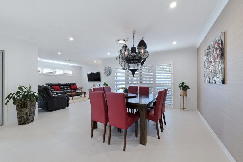 Photo - 4 Bond Street, Pelican Waters QLD 4551 - Image 6