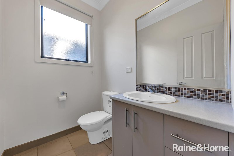 Photo - 4 Bonita Avenue, Tarneit VIC 3029 - Image 12