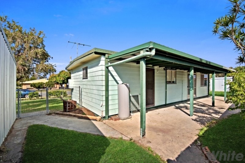 Photo - 4 Bonton Avenue, Deception Bay QLD 4508 - Image 2