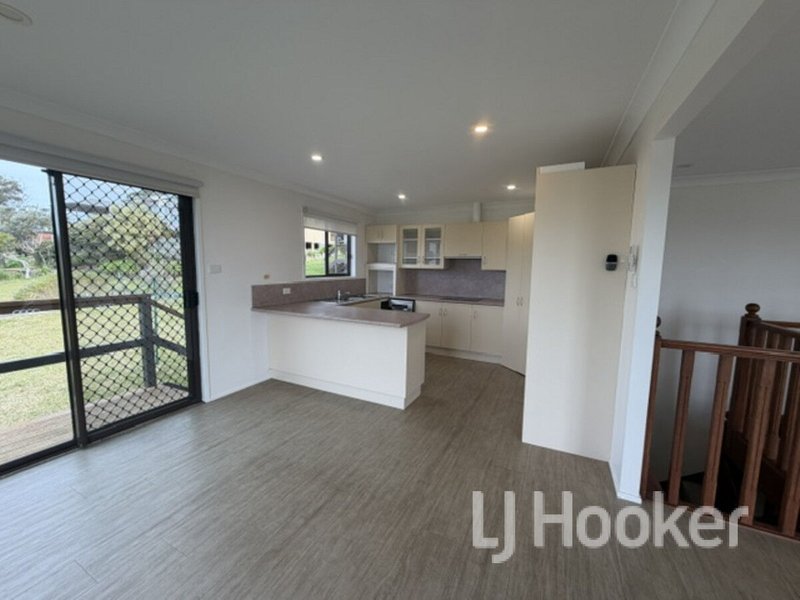 Photo - 4 Booderee Avenue, Hyams Beach NSW 2540 - Image 3