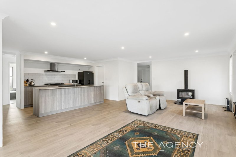 Photo - 4 Boolok Avenue, Wundowie WA 6560 - Image 3