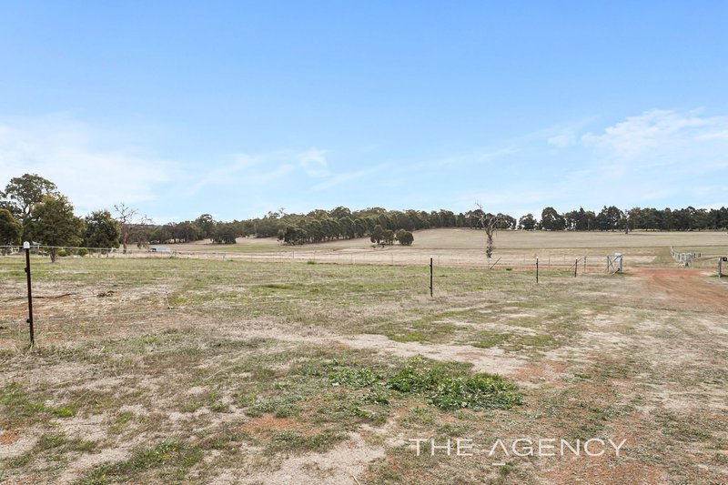 Photo - 4 Boolok Avenue, Wundowie WA 6560 - Image 24