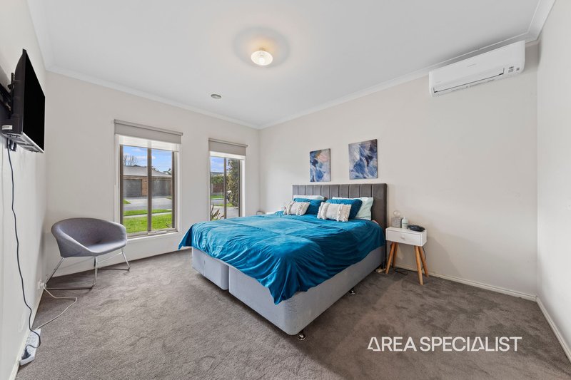 Photo - 4 Booth Place, Pakenham VIC 3810 - Image 13