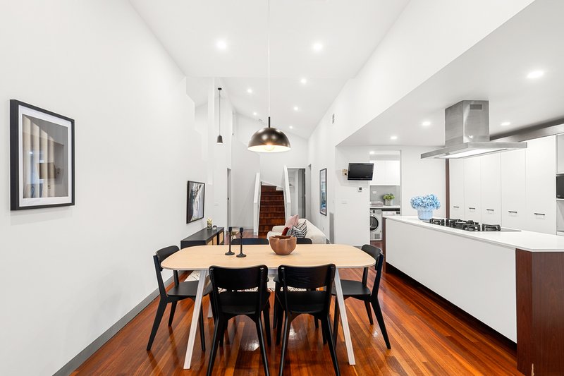 Photo - 4 Booth Way, Taylors Lakes VIC 3038 - Image 9