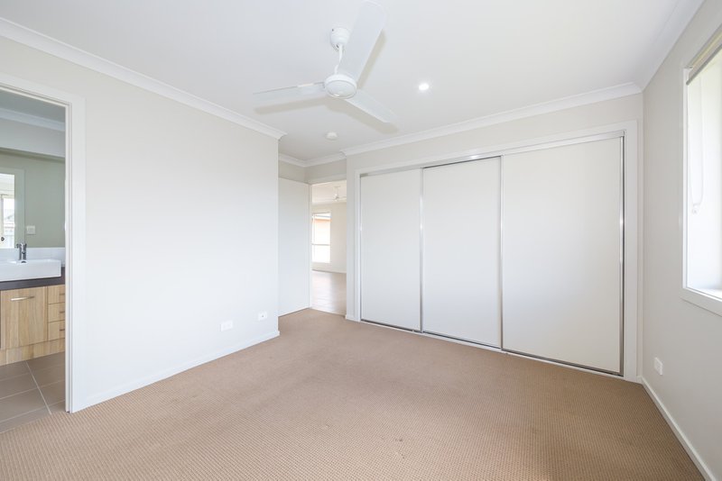 Photo - 4 Bora Place, Ningi QLD 4511 - Image 6