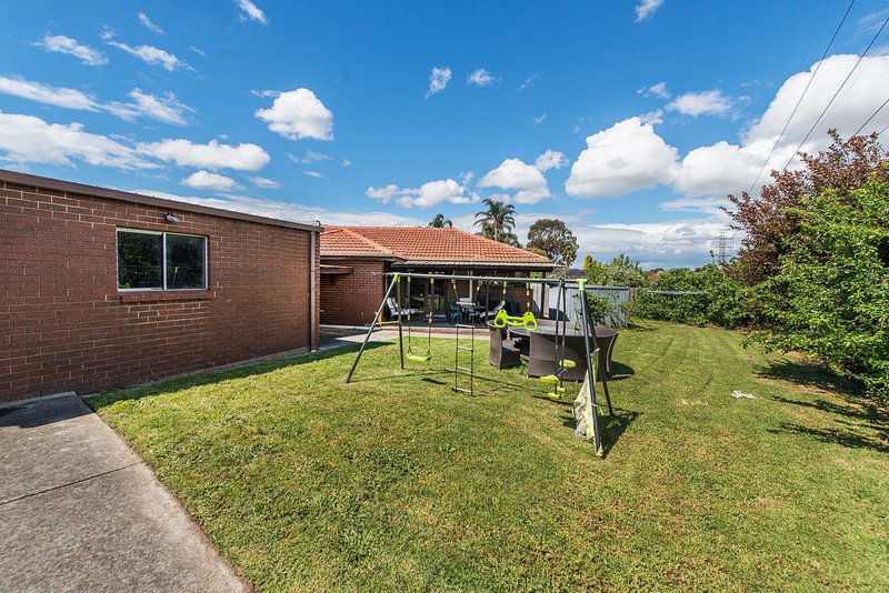 Photo - 4 Borela Court, Clarinda VIC 3169 - Image 8