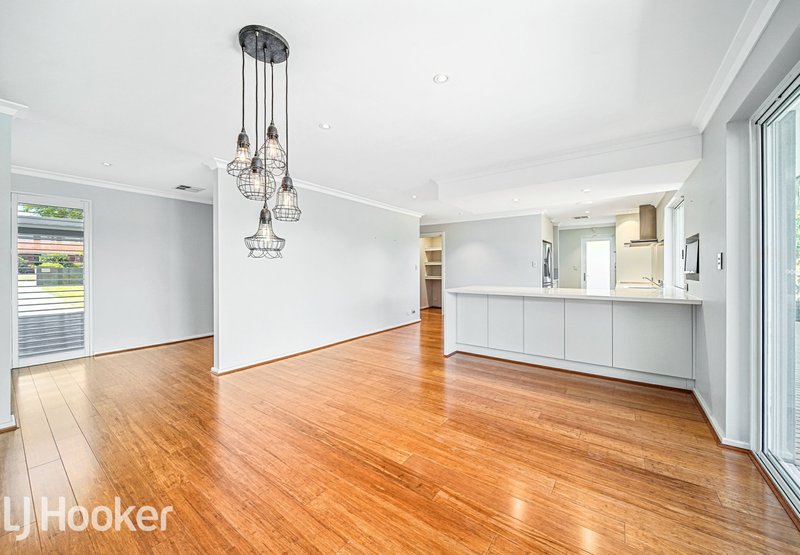 Photo - 4 Boston Way, Booragoon WA 6154 - Image 3