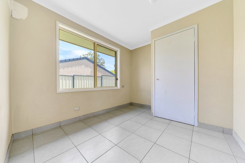 Photo - 4 Bou Court, Edens Landing QLD 4207 - Image 10