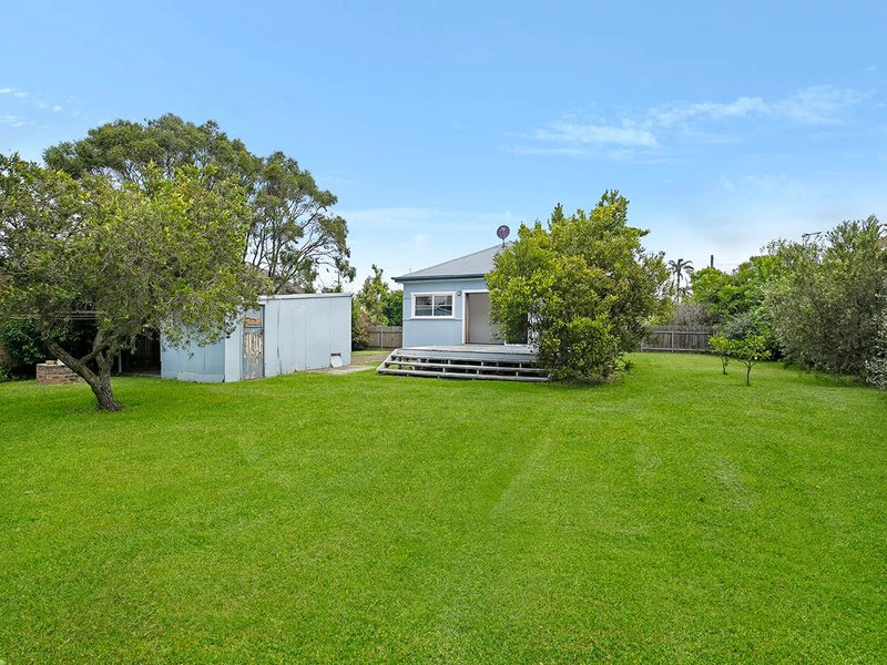 Photo - 4 Bourke Street, Fairy Meadow NSW 2519 - Image 7