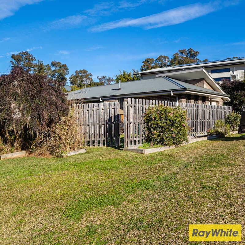 Photo - 4 Bowerbird Place, Malua Bay NSW 2536 - Image 13