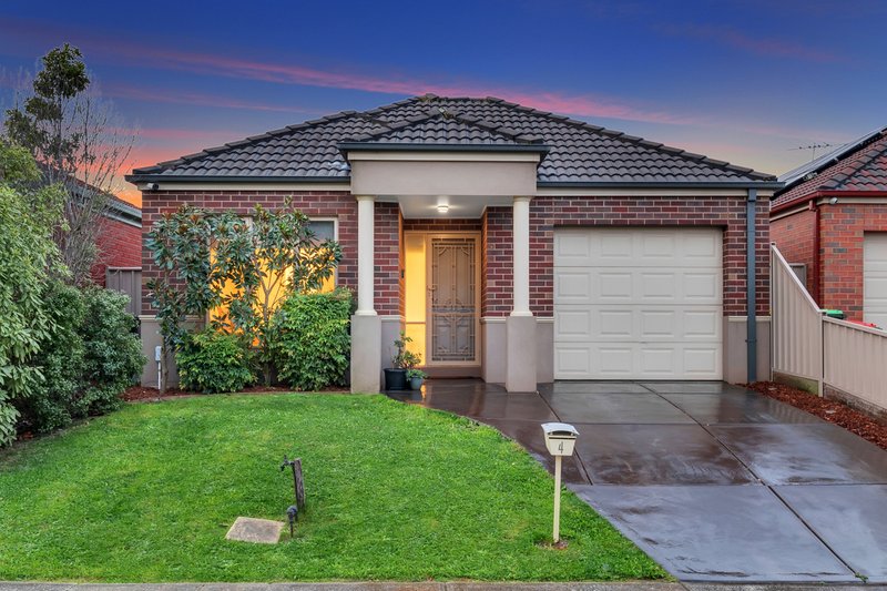 4 Bowral Loop, Craigieburn VIC 3064