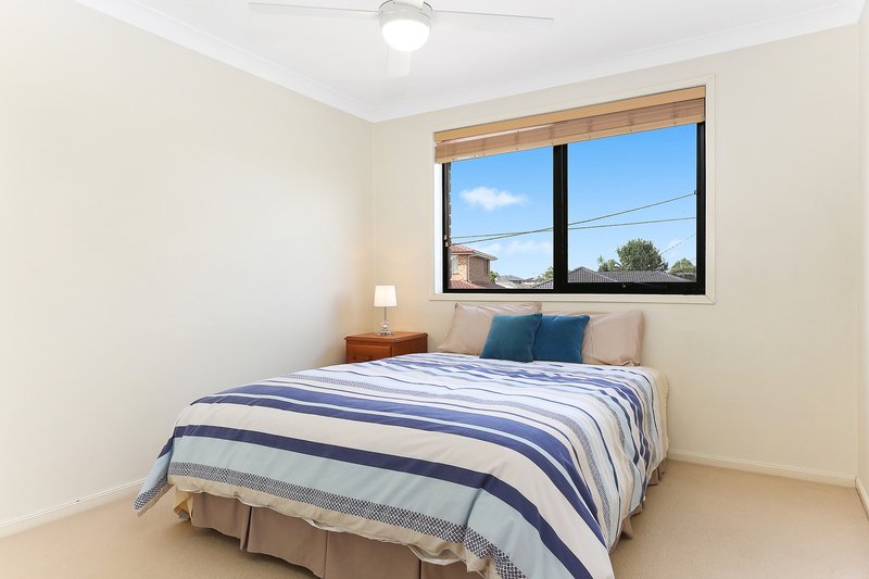 Photo - 4 Bowral Street, Greystanes NSW 2145 - Image 2