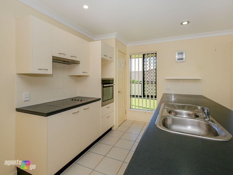 Photo - 4 Bracefell Street, Southside QLD 4570 - Image 12