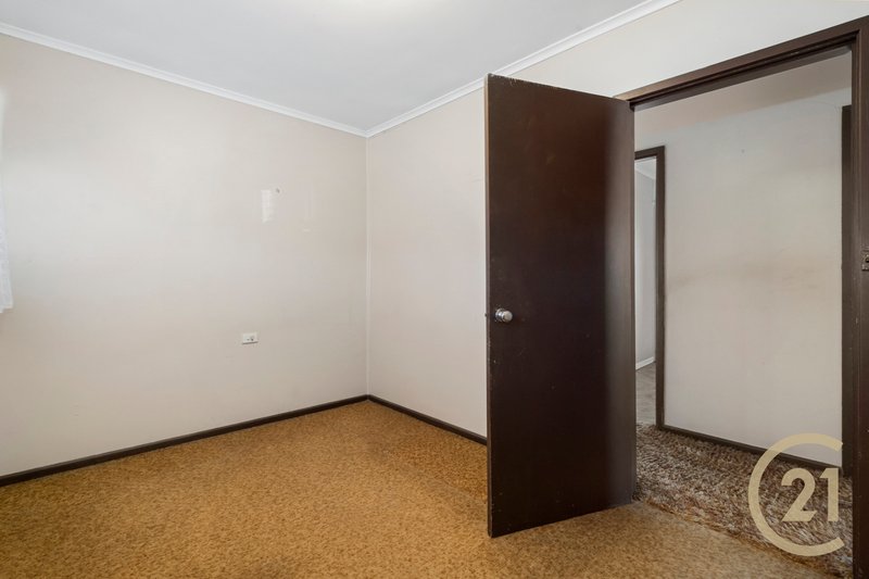 Photo - 4 Brain Avenue, Lurnea NSW 2170 - Image 10