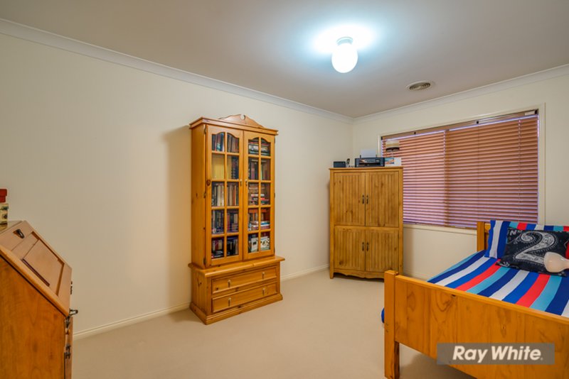 Photo - 4 Briar Court, Tarneit VIC 3029 - Image 11