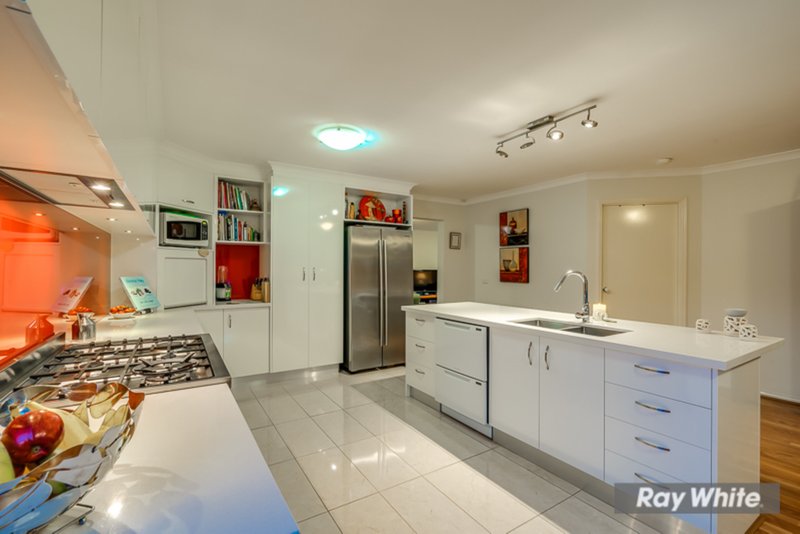 Photo - 4 Briar Court, Tarneit VIC 3029 - Image 14