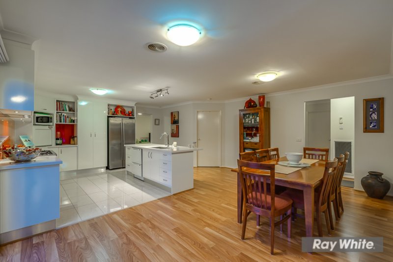 Photo - 4 Briar Court, Tarneit VIC 3029 - Image 15