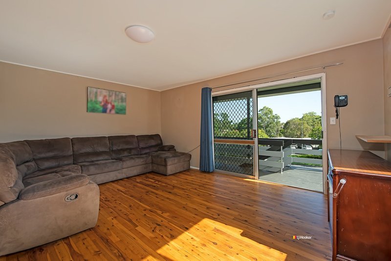 Photo - 4 Brickworks Road, Kallangur QLD 4503 - Image 3