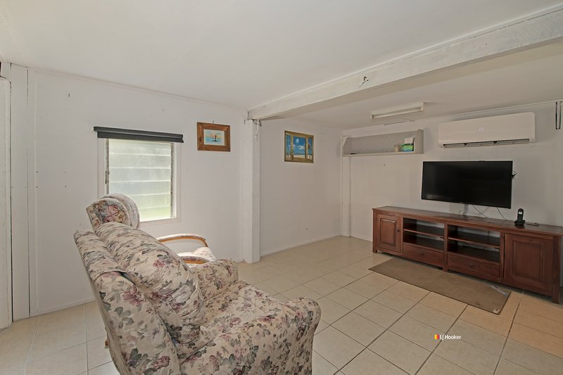 Photo - 4 Brickworks Road, Kallangur QLD 4503 - Image 13