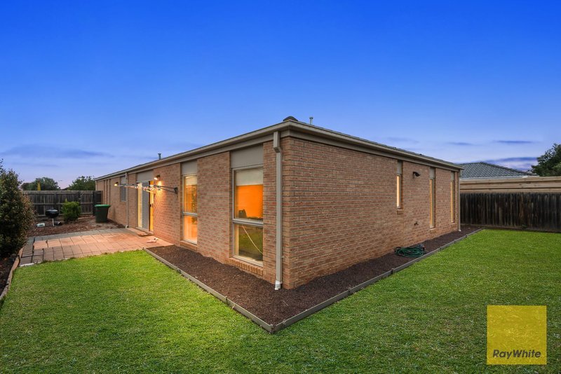 Photo - 4 Bridlepath Drive, Truganina VIC 3029 - Image 25