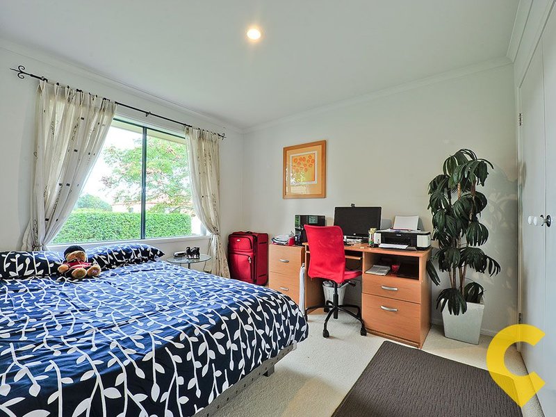 Photo - 4 Brigalow Close, Bridgeman Downs QLD 4035 - Image 15