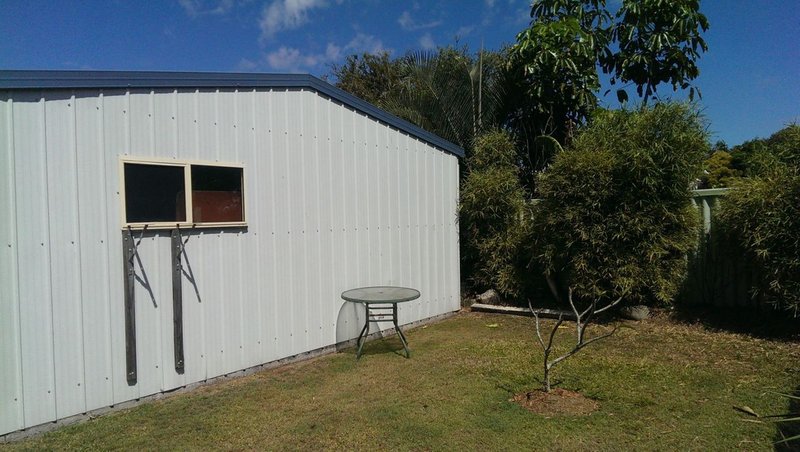 Photo - 4 Briggenshaw South, Kepnock QLD 4670 - Image 11