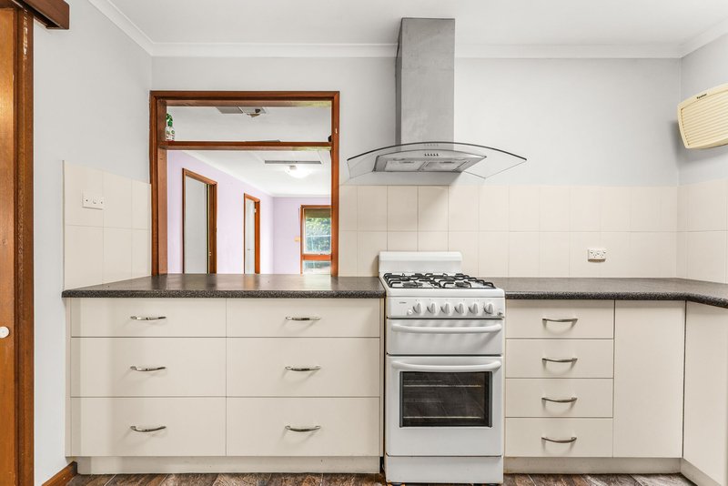 Photo - 4 Brindisi Road, Hackham West SA 5163 - Image 7