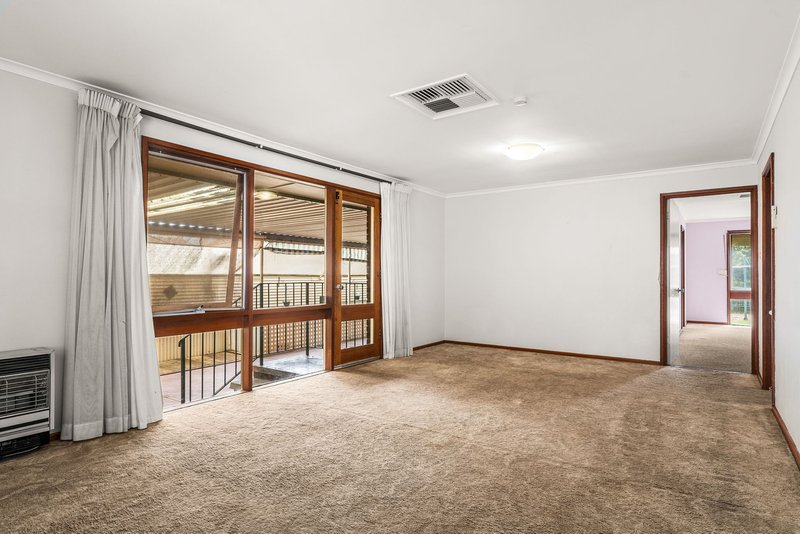 Photo - 4 Brindisi Road, Hackham West SA 5163 - Image 8