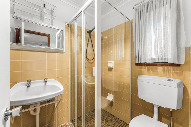 Photo - 4 Brindisi Road, Hackham West SA 5163 - Image 12