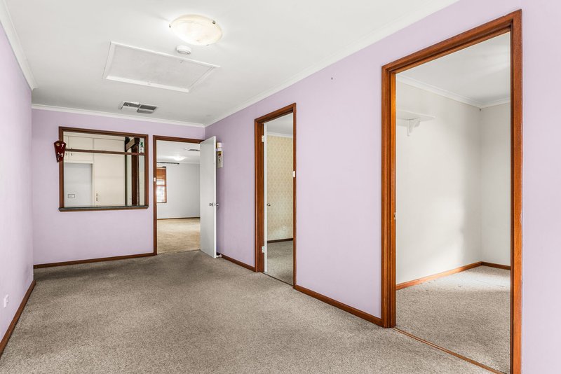 Photo - 4 Brindisi Road, Hackham West SA 5163 - Image 13