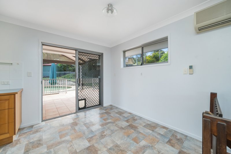 Photo - 4 Britt Place, Mcdowall QLD 4053 - Image 7