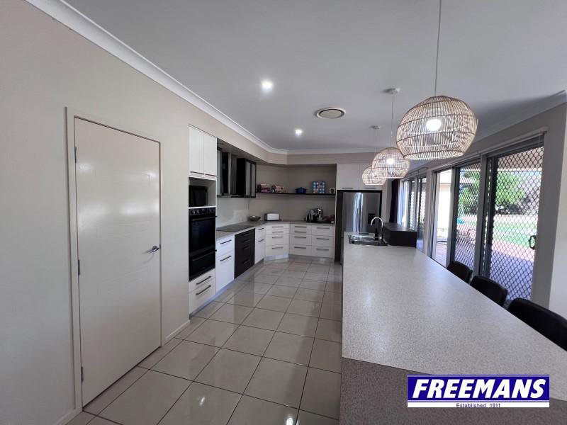 Photo - 4 Brittany Court, Kingaroy QLD 4610 - Image 13